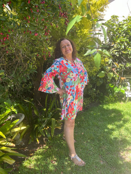 Dynamic Floral Short Mandarin Dress